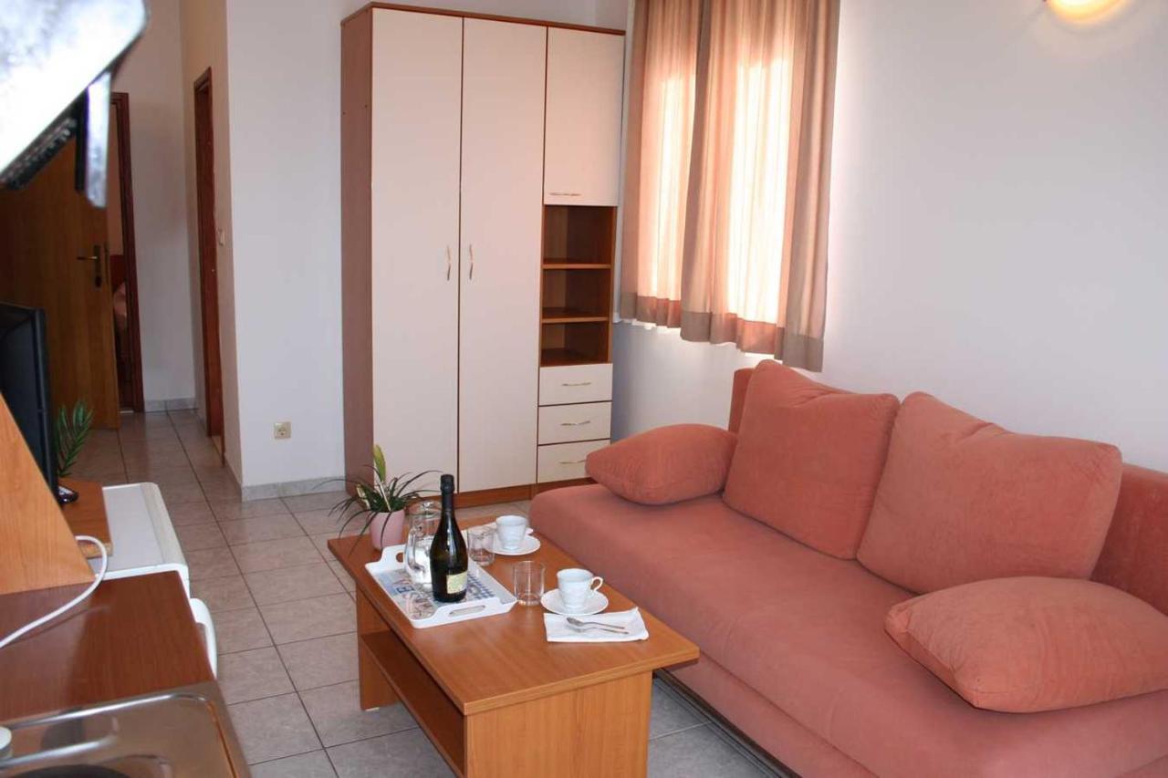 Villa Dvor Apartments Omiš Εξωτερικό φωτογραφία