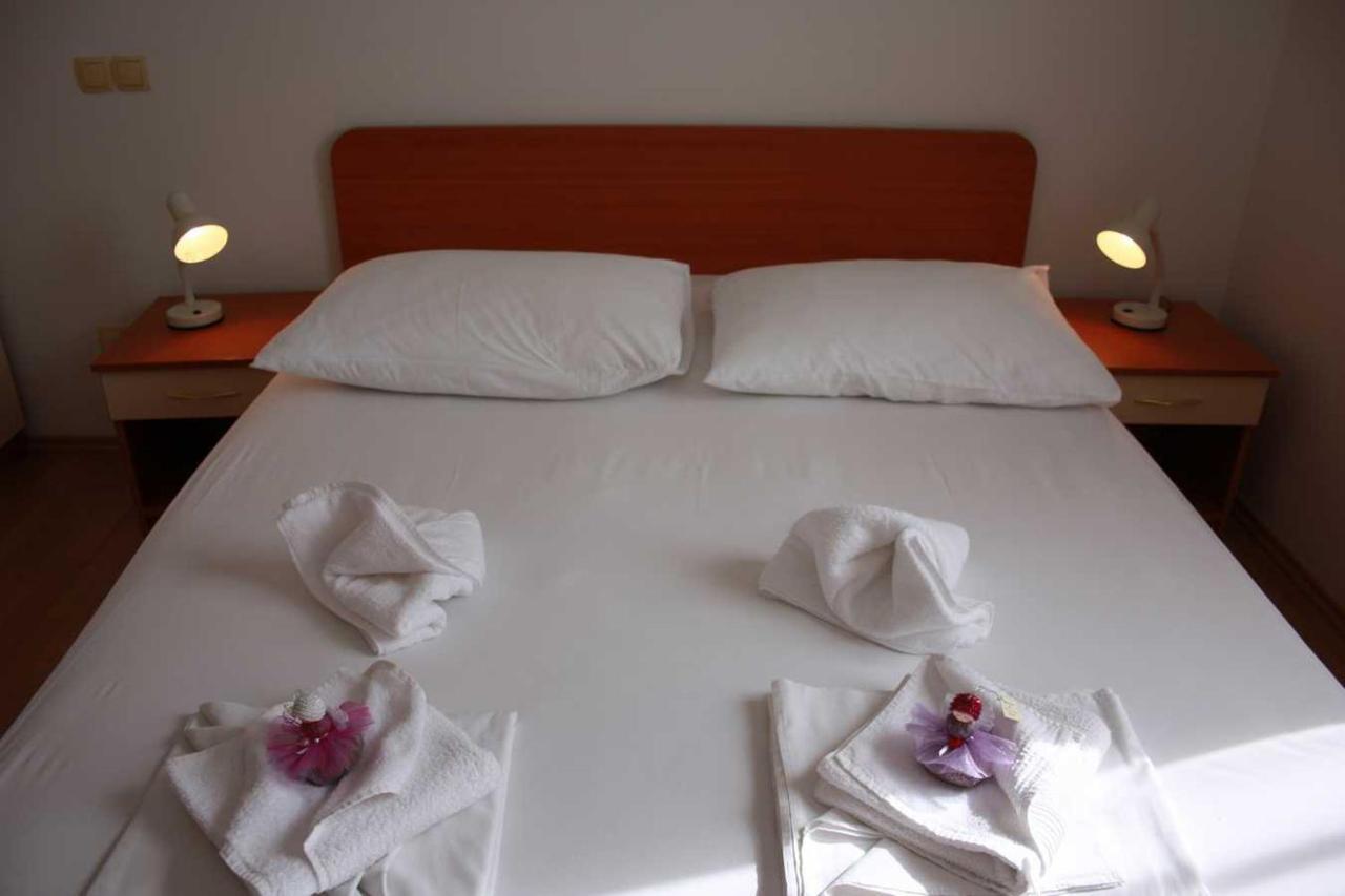Villa Dvor Apartments Omiš Εξωτερικό φωτογραφία