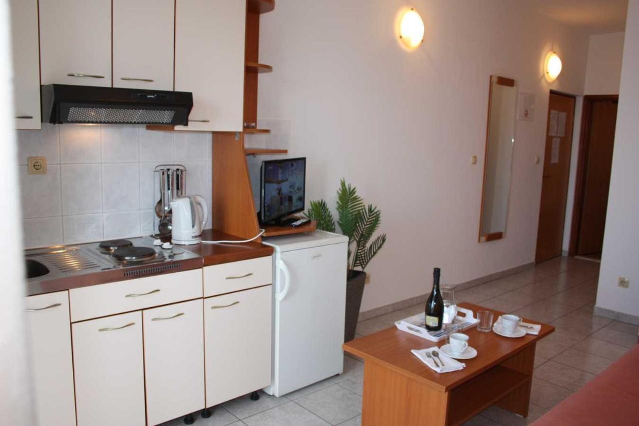 Villa Dvor Apartments Omiš Εξωτερικό φωτογραφία