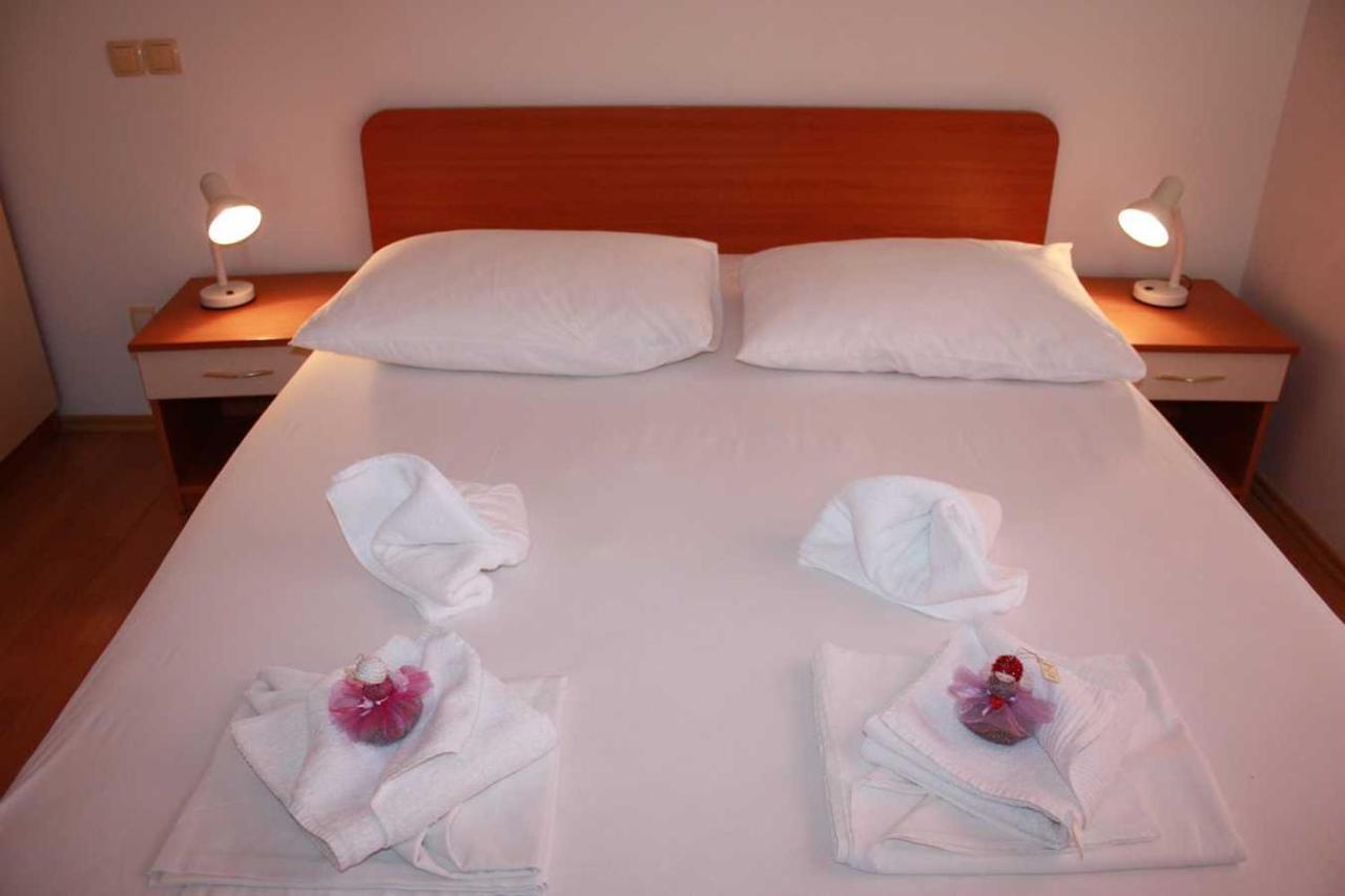 Villa Dvor Apartments Omiš Εξωτερικό φωτογραφία