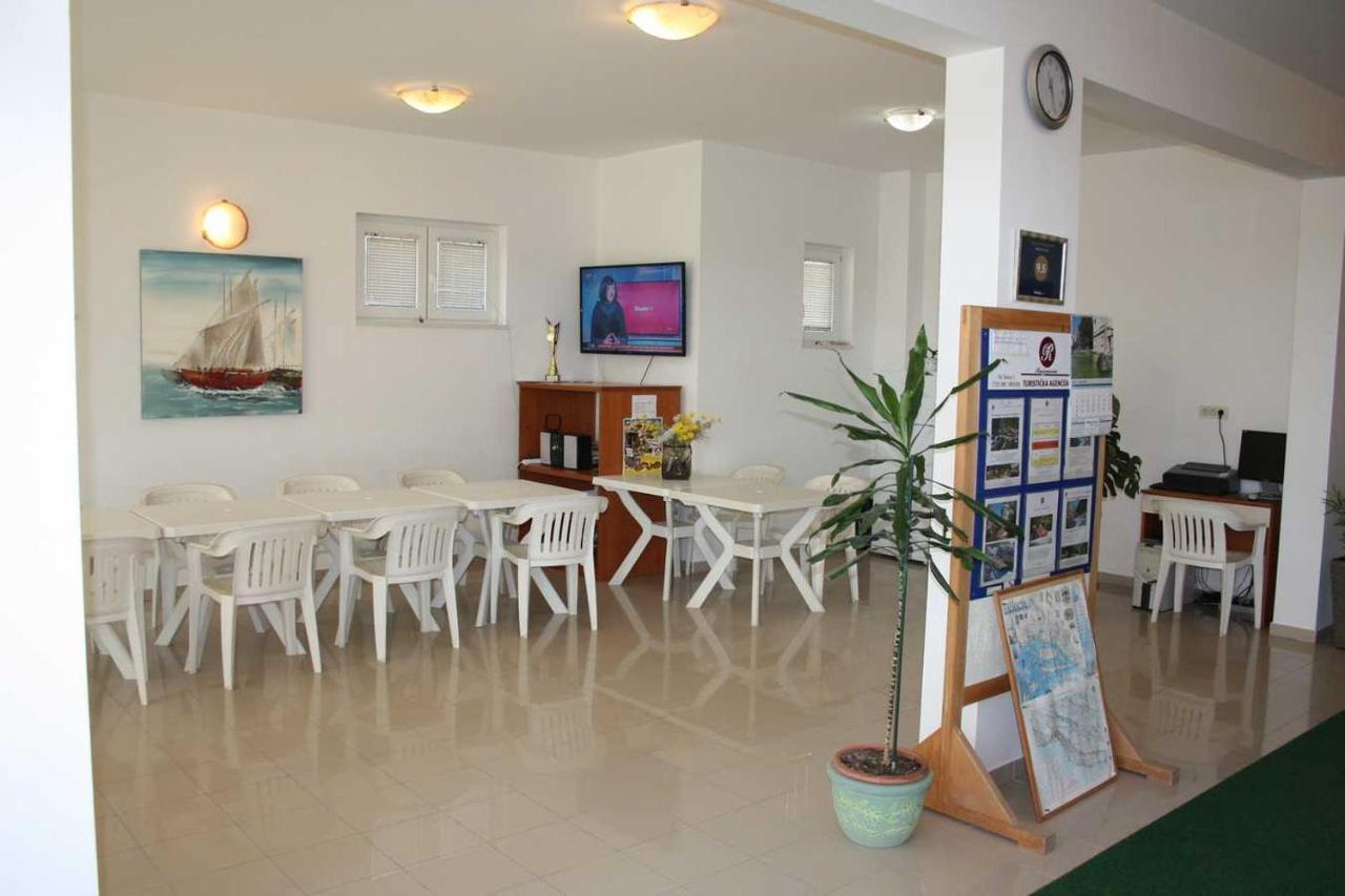 Villa Dvor Apartments Omiš Εξωτερικό φωτογραφία